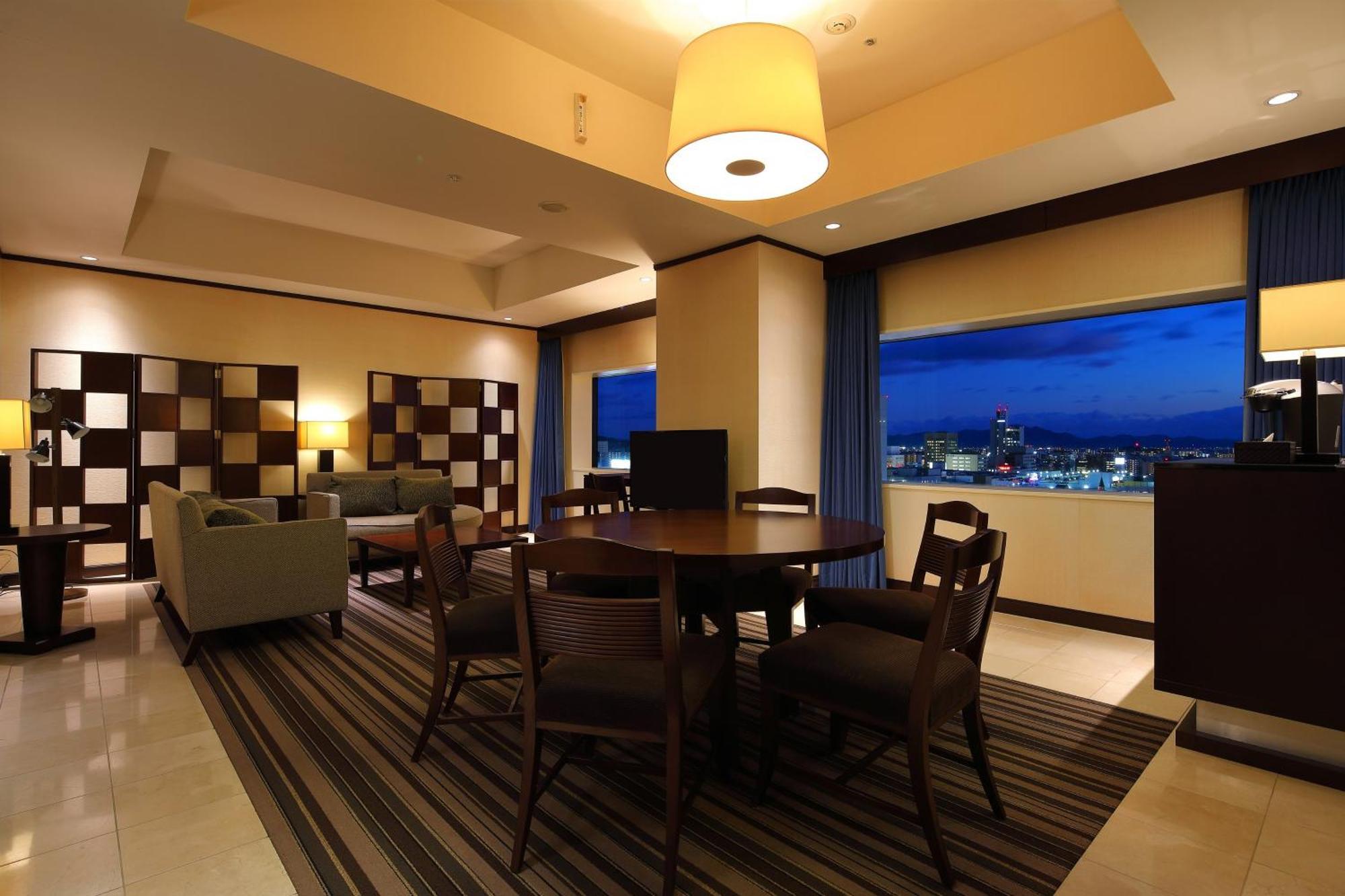 Hotel Ana Crowne Plaza Okayama By Ihg Zewnętrze zdjęcie